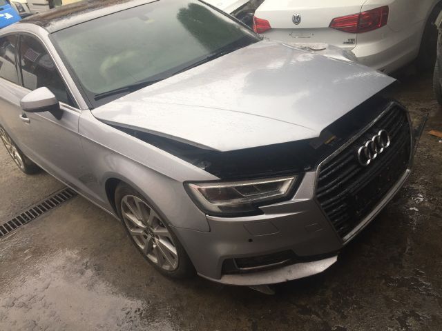 Audi A3 2015-2017 Çıkma Yedek Sag Ön Çamurluk - Kopya